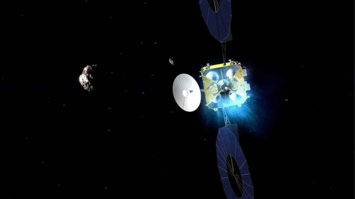 Chinese probe reaches asteroid 1 billion km away Chinese probe reaches asteroid 1 billion km away