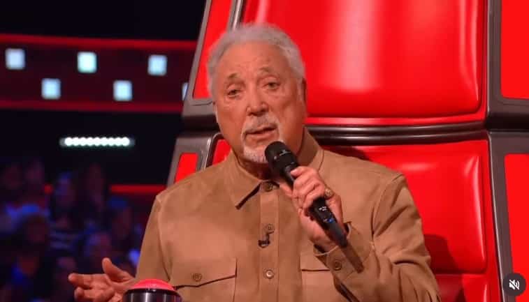 Tom Jones affirme avoir été licencié de «The Voice UK»