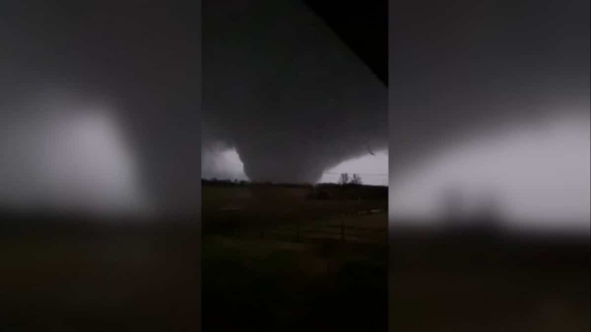 EN VIDÉO | Voyez une des tornades qui a ravagé une partie du Kentucky