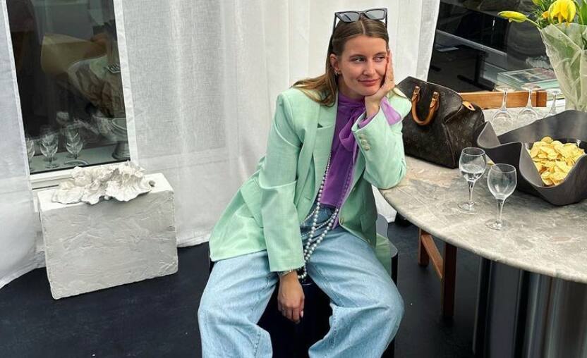 Cette chaussure détestée revient en force cet été