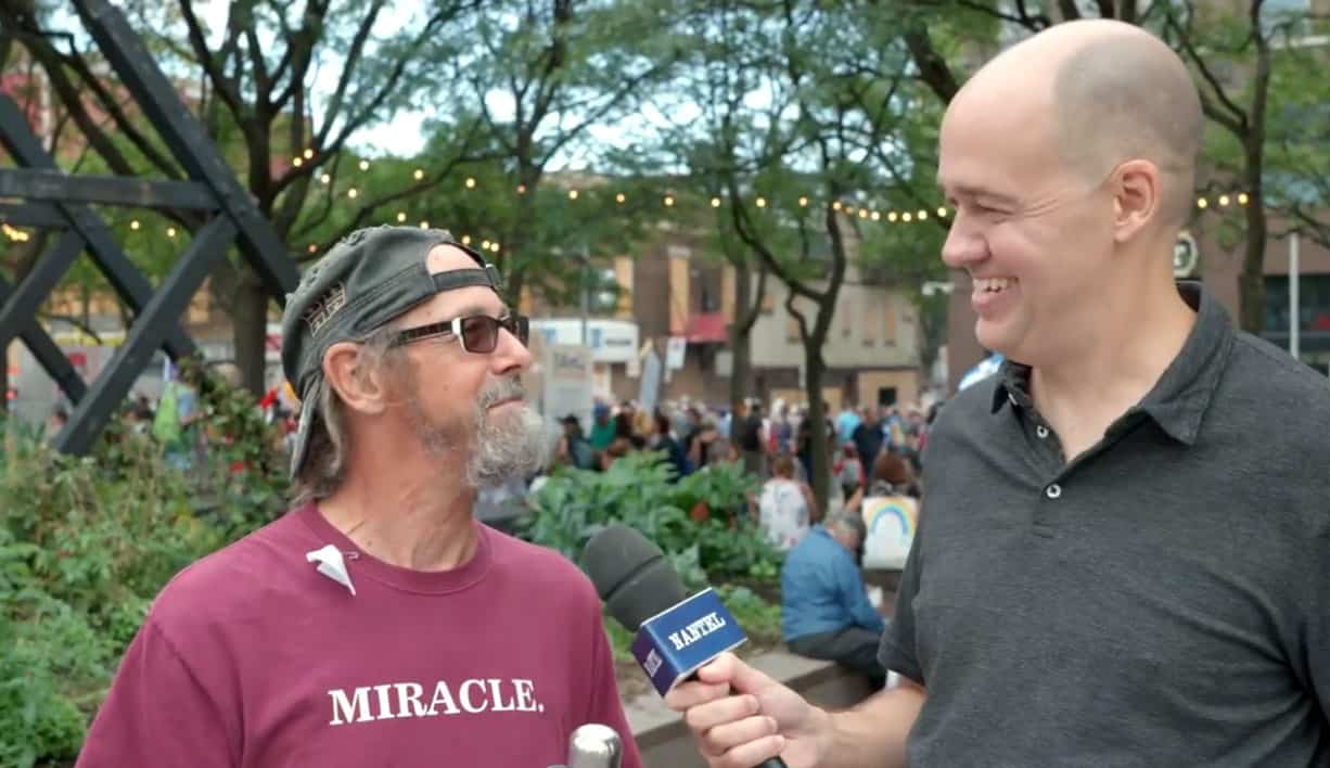 [VID&Eacute;O] Guy Nantel lance un vox pop avec des manifestants contre le passeport vaccinal