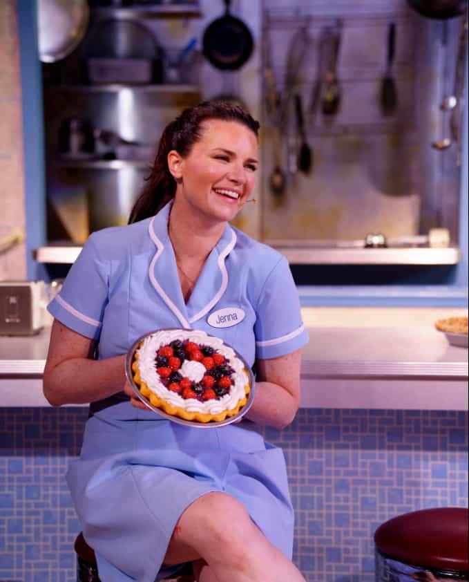 Marie-&Egrave;ve Janvier se confie avec &eacute;motion sur la fin de la com&eacute;die musicale &laquo;Waitress&raquo;