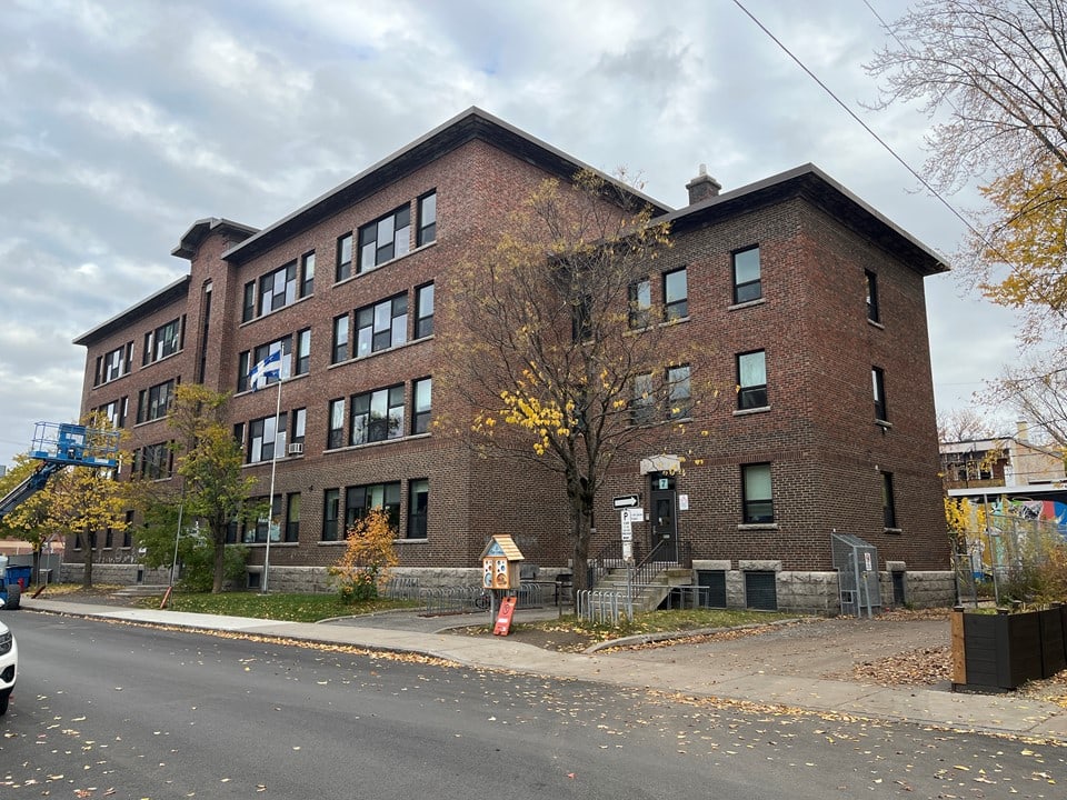 Fissures dans la structure: rentrée compliquée dans une école primaire de Québec