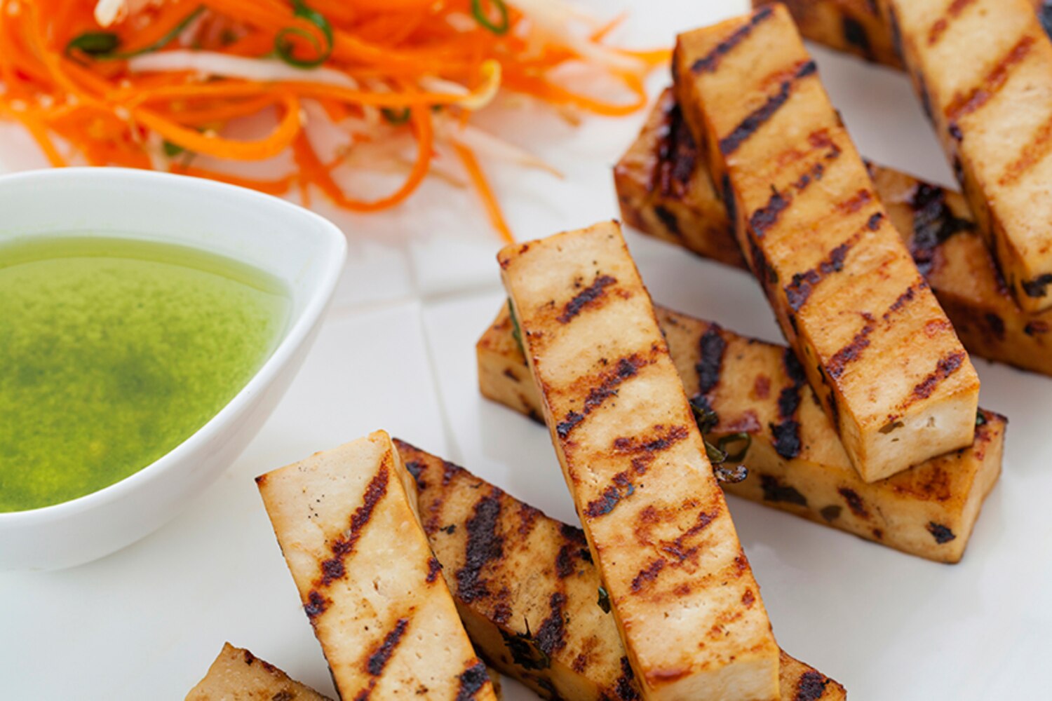 Comment cuisiner le tofu au BBQ Recettes du Québec