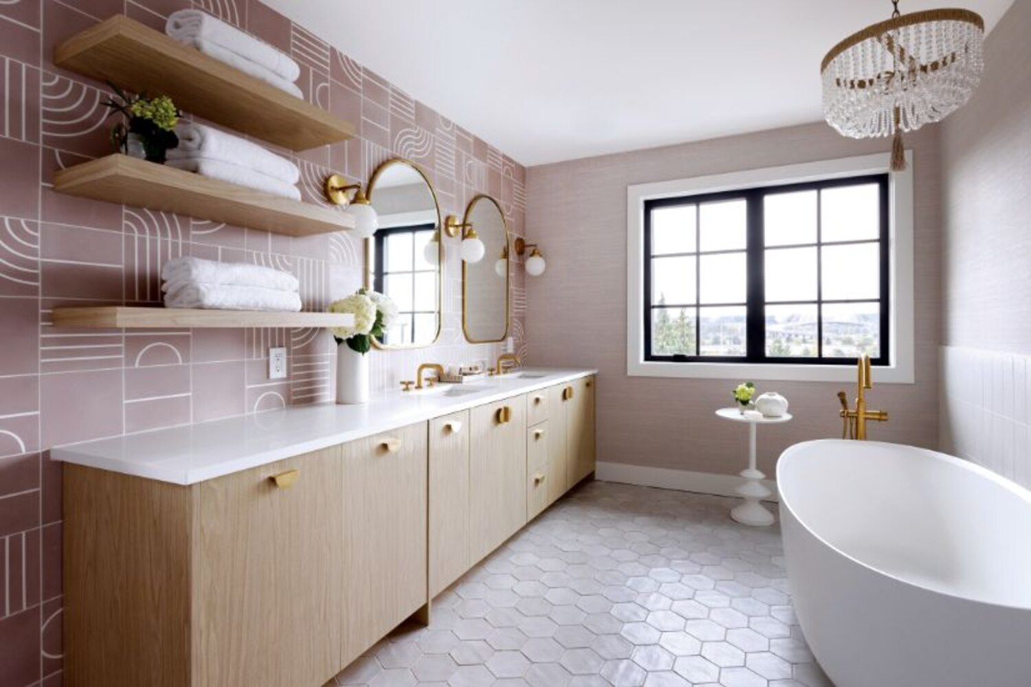 6 Luxurious Bathroom Designs To Inspire Your Next Renovation | Style at ...