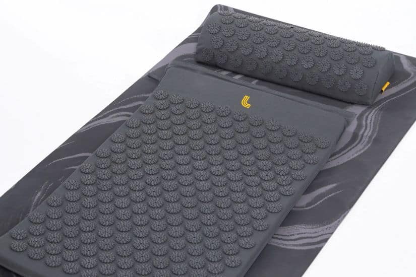 The 6 Best Acupressure Mats Of 2024 | Canadian Living