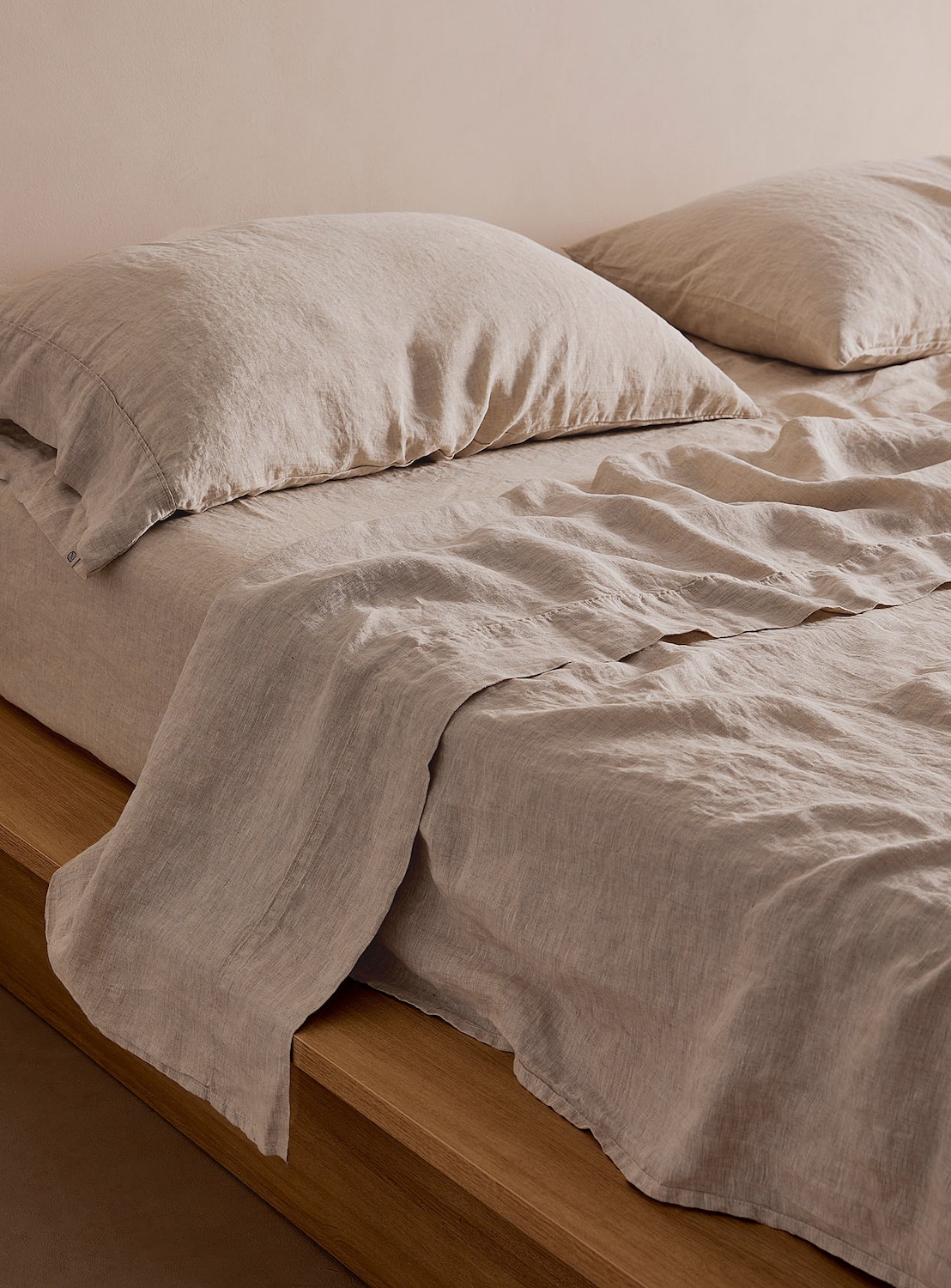Best Bed Linens For A Deep Sleep Style at Home