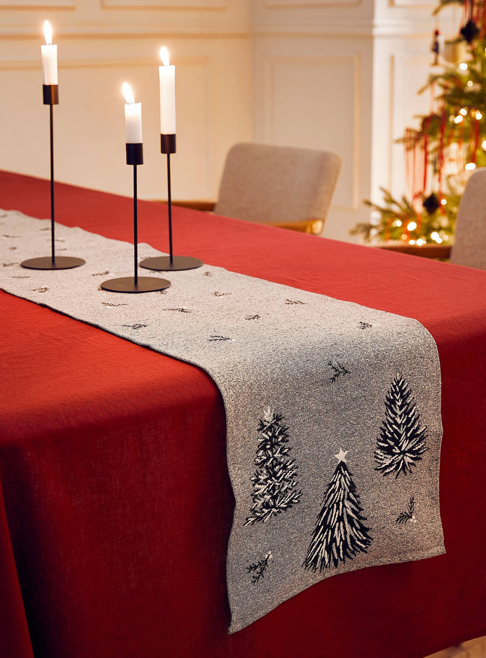 Christmas Table Decor That Will Impress | Style at Home