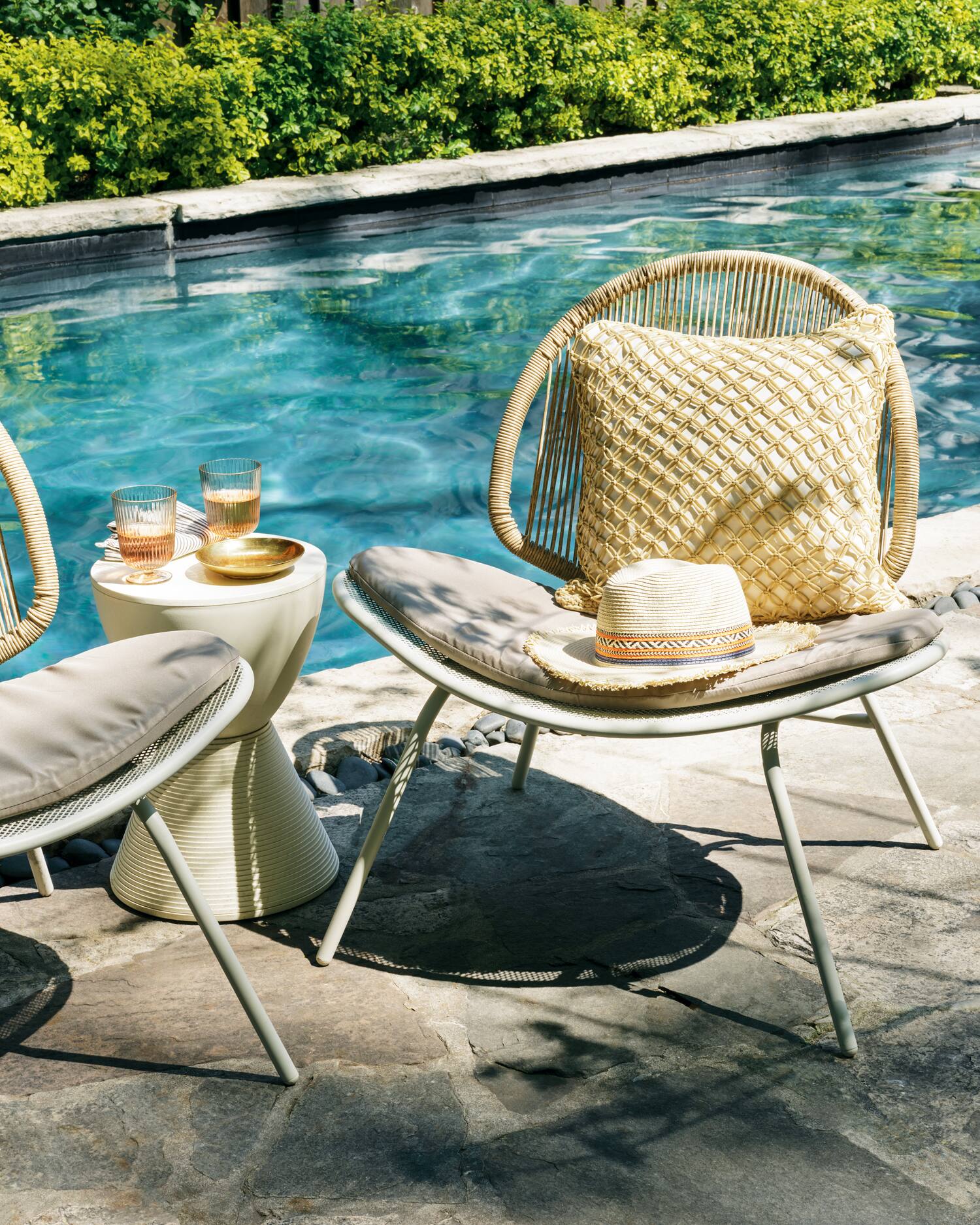 3 Patio Parties That Will Guests In Style Style at Home