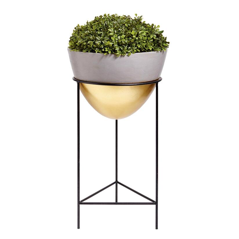 5 decorative planters that will lend your patio a chic touch Style at