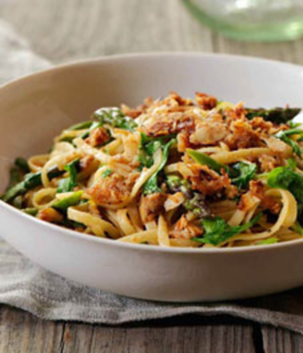 Recipe Asparagus linguine with almond butter crisp Style at Home