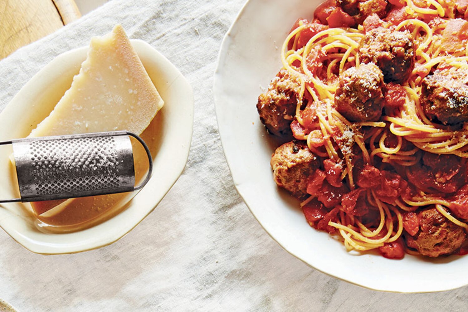 Recipe: Meatballs with tomato & zucchini | Style at Home