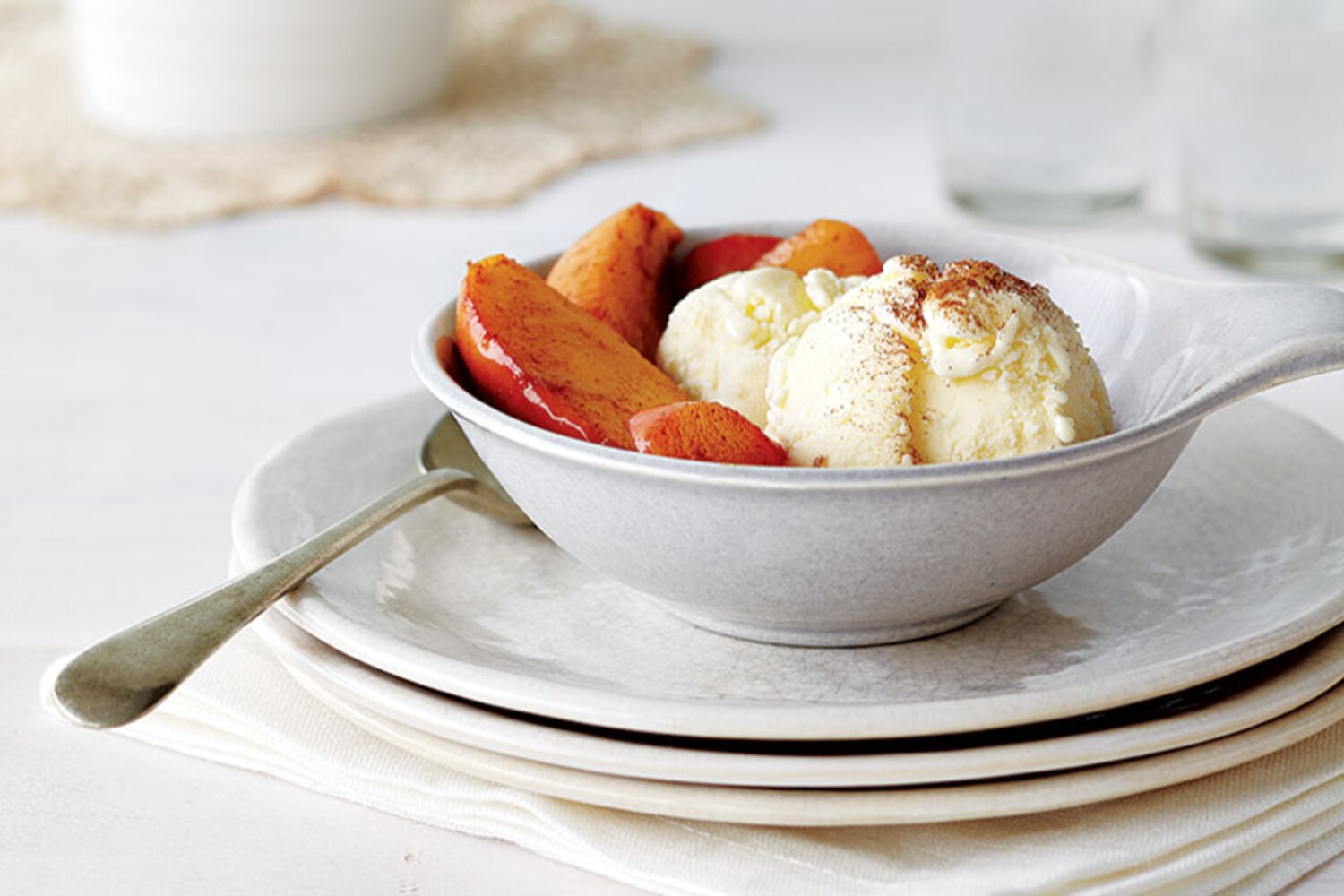 Recipe: Hot caramelized apples with vanilla bean ice cream | Style at Home