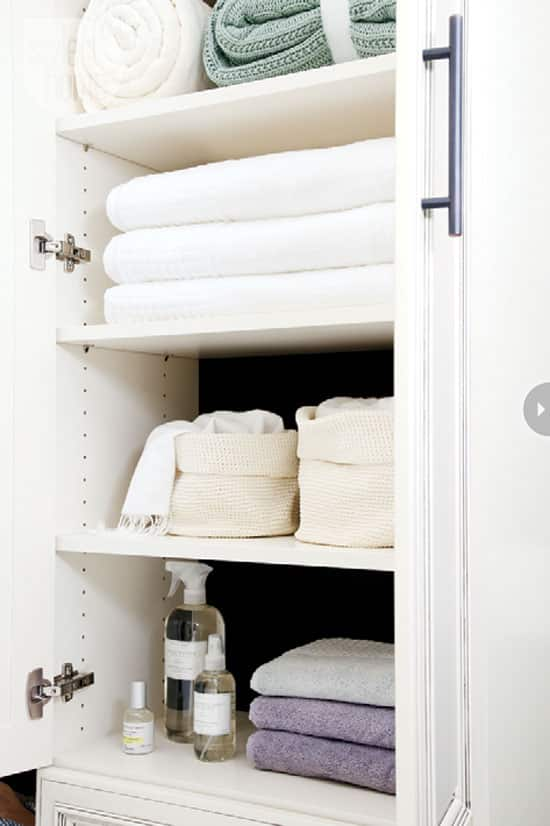 closet-makeover-linens.jpg