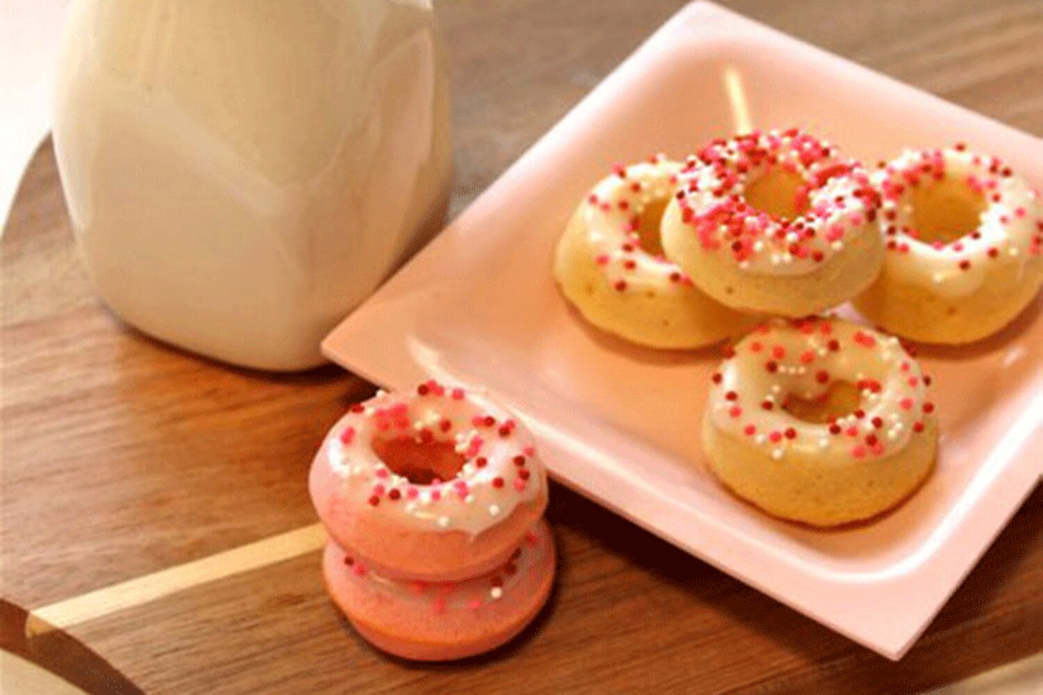 Recipe Mini buttermilk doughnuts with lemon glaze Style at Home