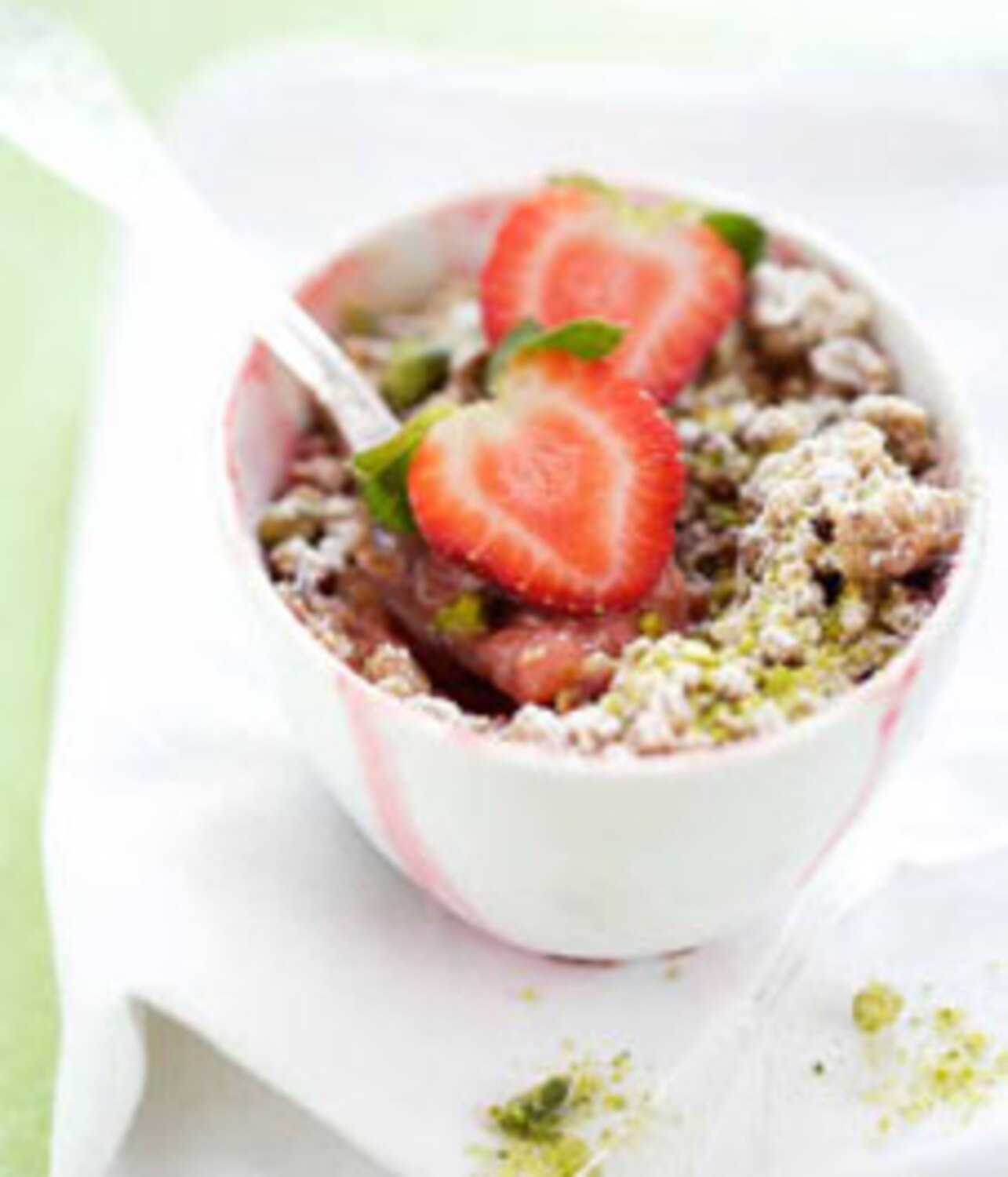 Recipe: Apple, rhubarb, and strawberry nutty crumble | Style at Home