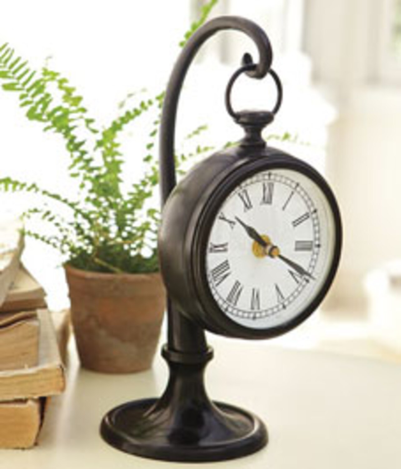 Decor spotlight Clocks Style at Home