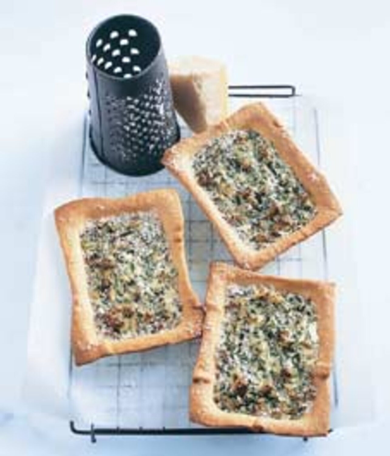 Recipe Spinach, ricotta and dill pies Style at Home