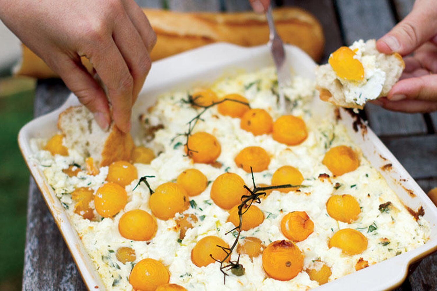 Recipe Roasted cherry tomato and goat cheese dip Style at Home