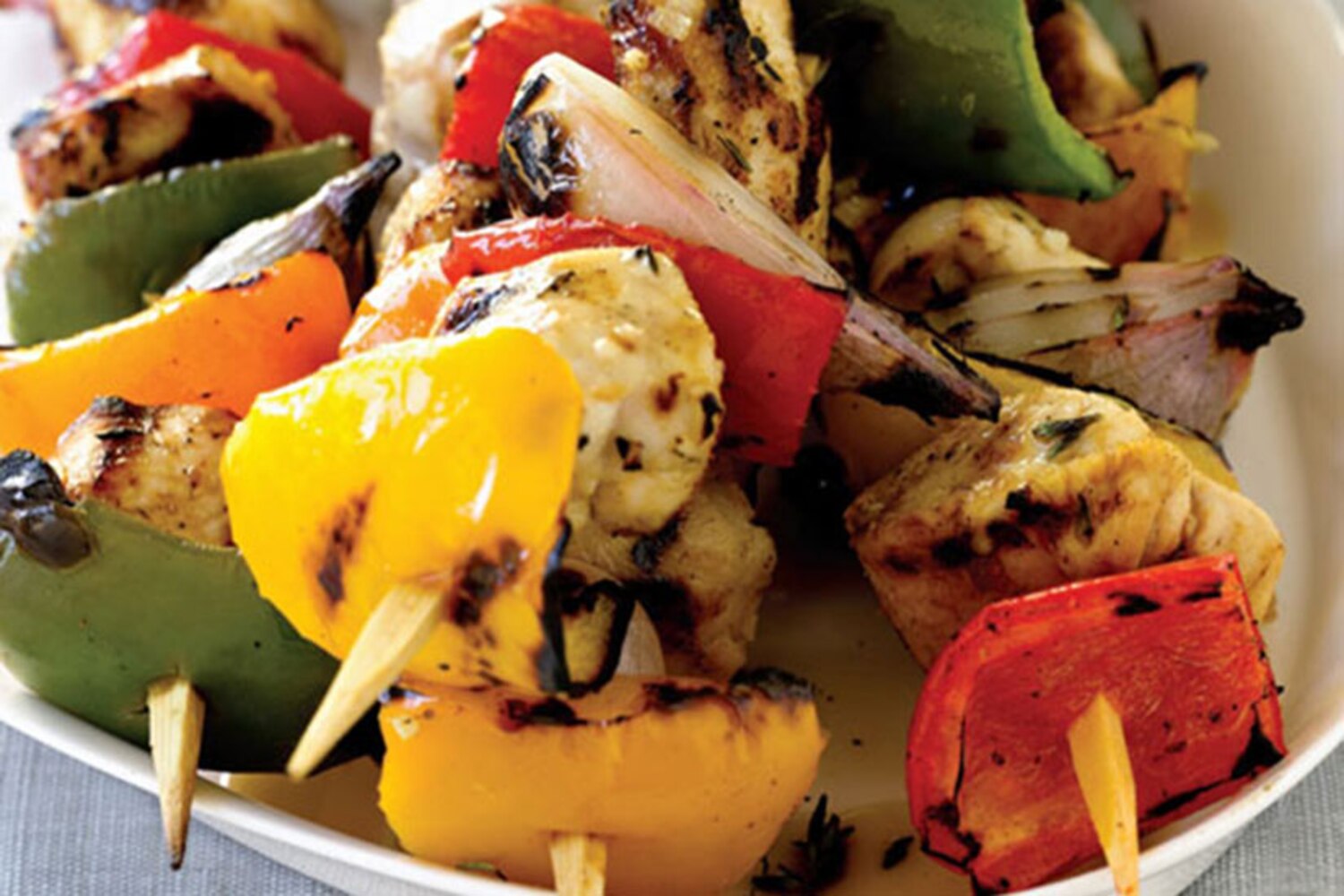 Recipe: Chicken and pepper kebabs | Style at Home
