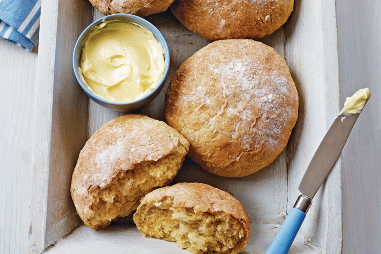 Recipe: Carrot & oat rolls | Style at Home