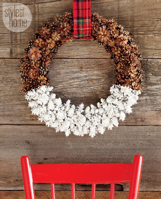 diy-pinecone-wreath.jpg