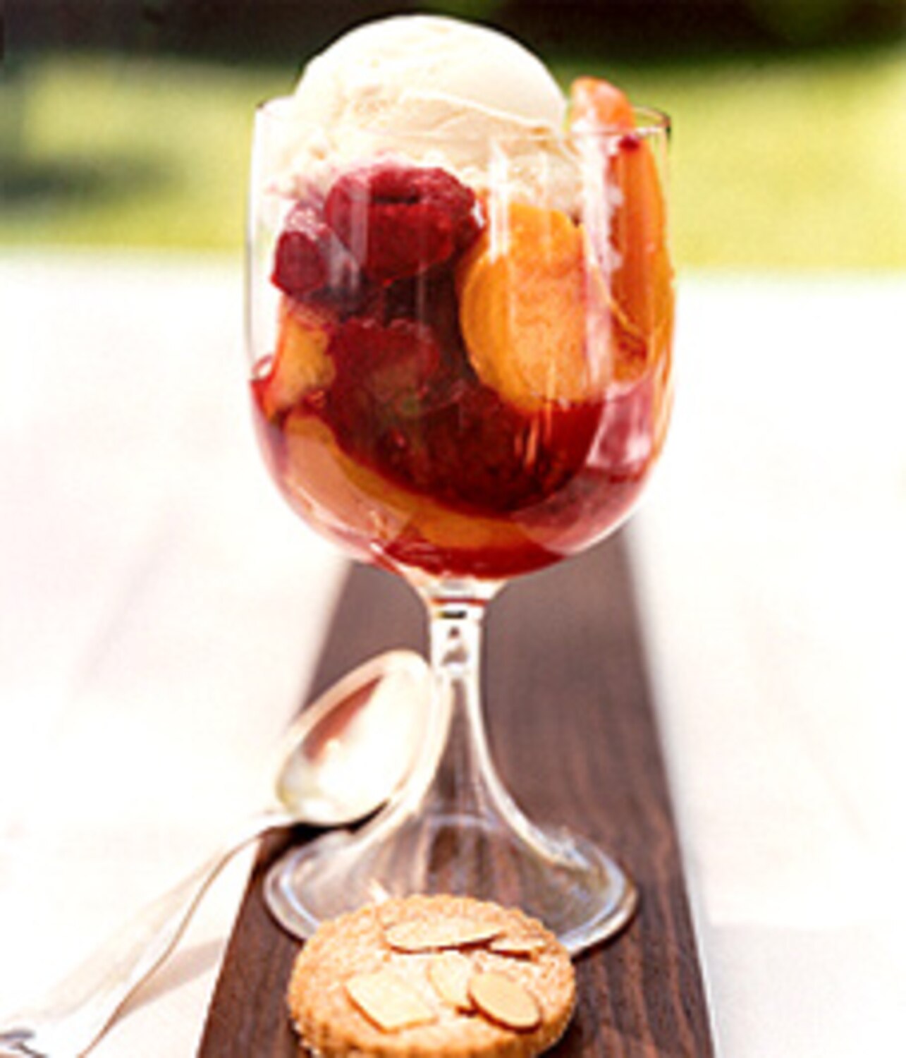 Recipe: Peach melba | Style at Home