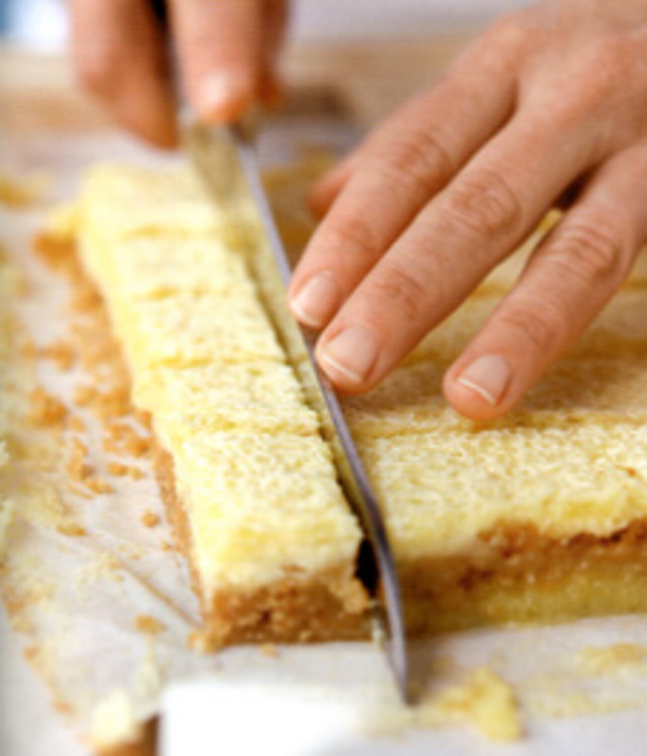 Recipe: Lemon cheesecake bars | Style at Home
