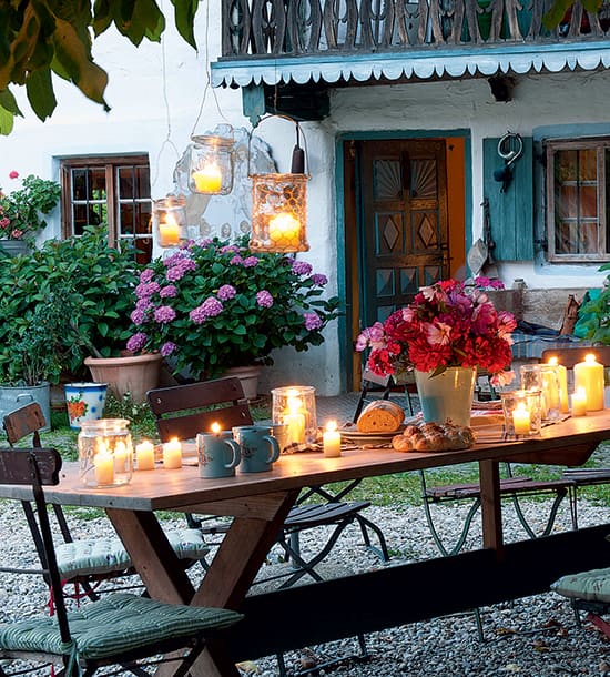 decor-outdoor-candles.jpg