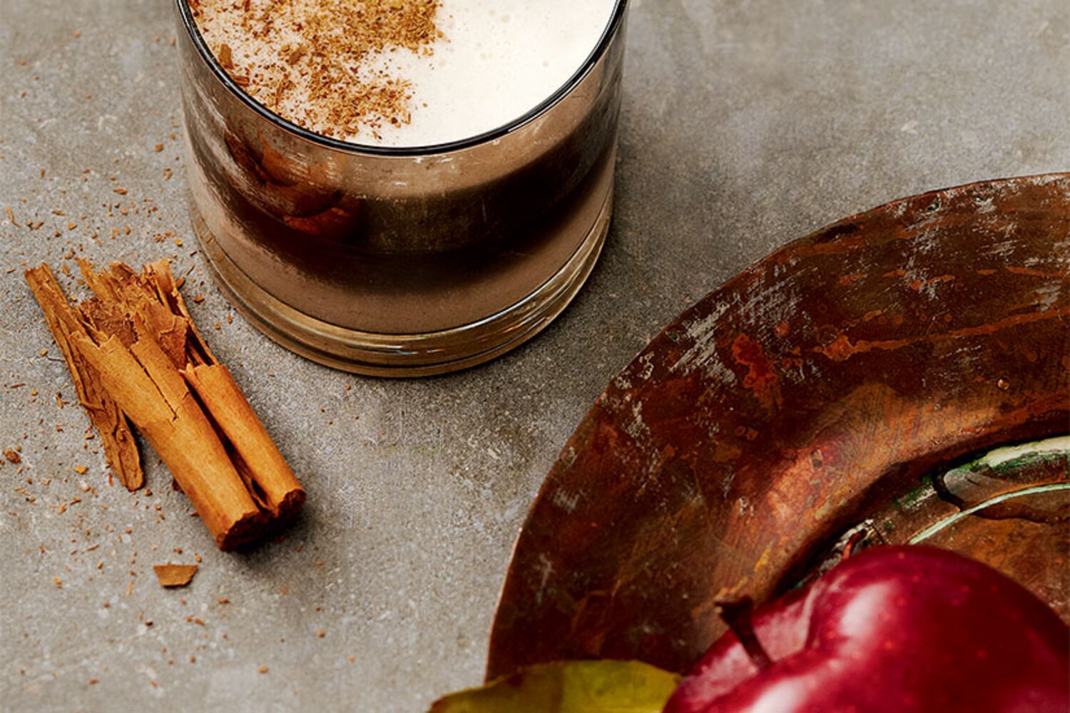 Recipe: Apple cinnamon smoothie | Style at Home