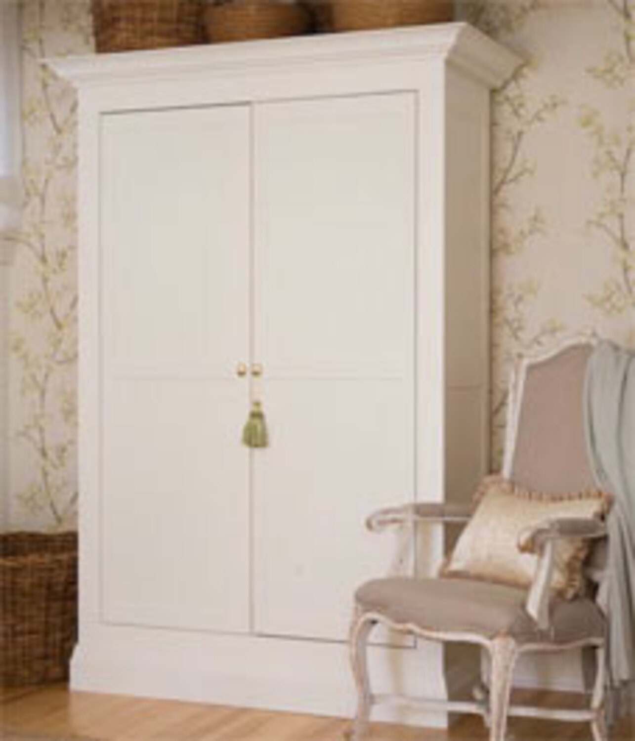 How to Make over a wardrobe Style at Home