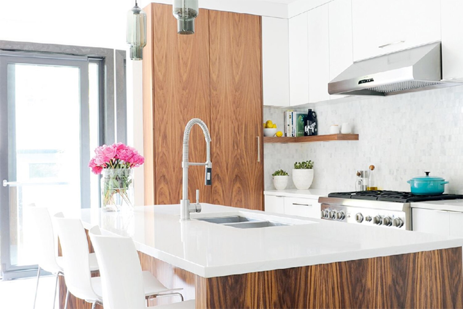 Sleek & casual modern West Coast kitchen renovation | Style at Home