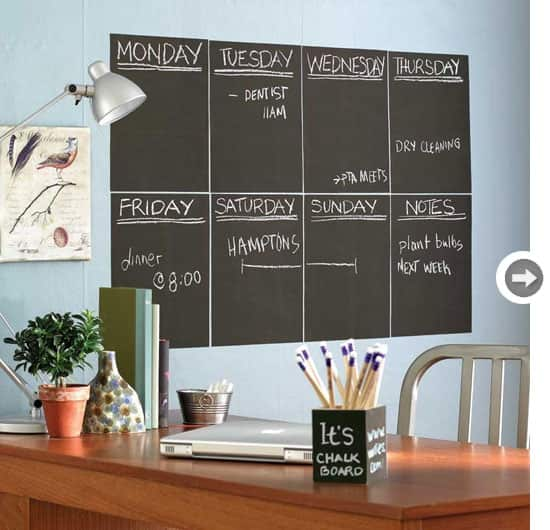 decor-feminine-office-chalkboard.jpg