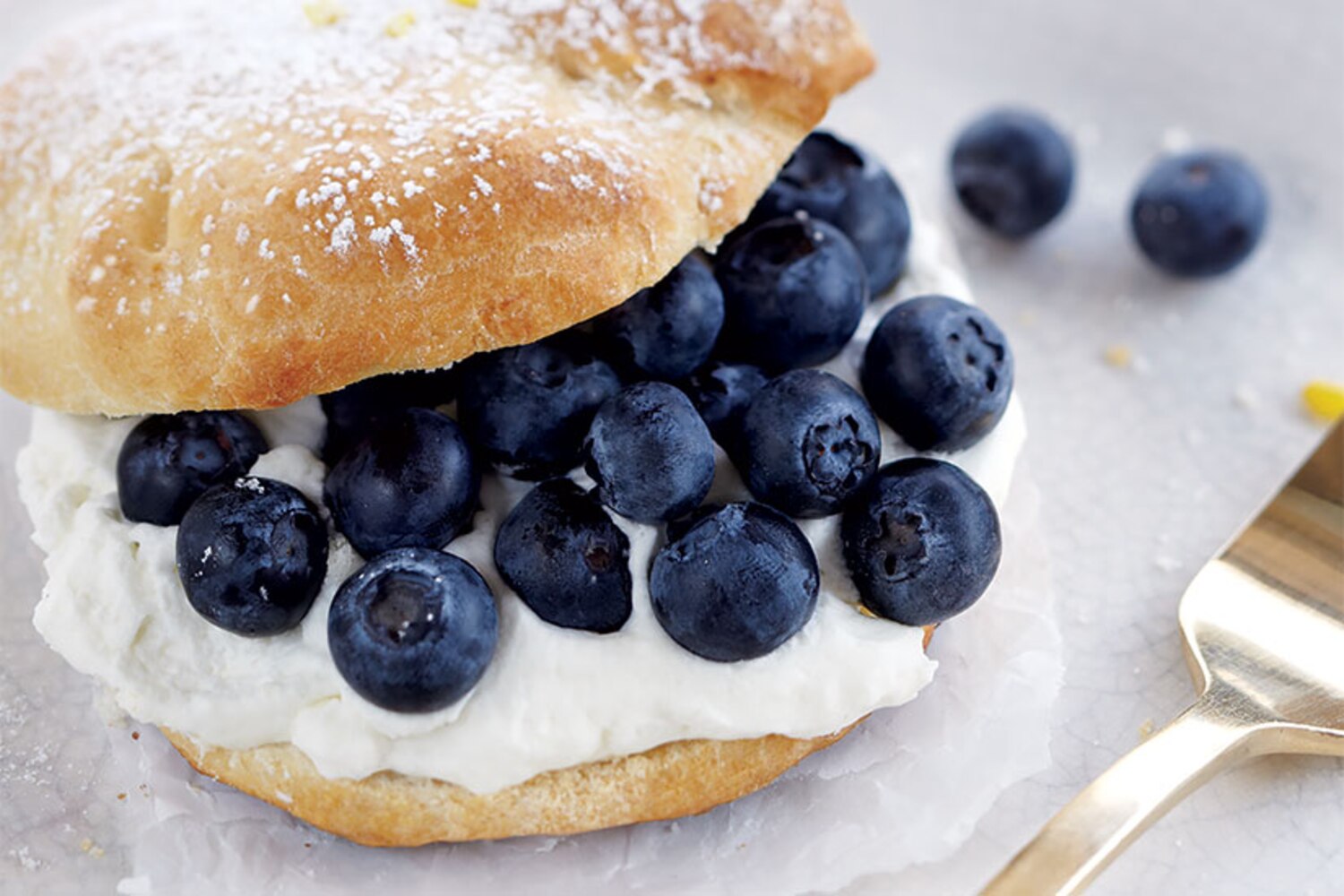 Recipe Blueberry cream puffs Style at Home