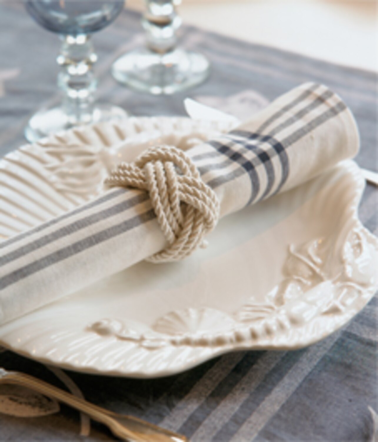 How to Launder table linens Style at Home