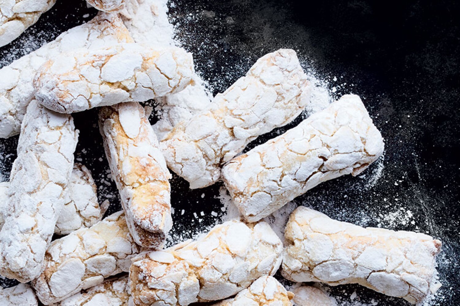 Recipe: Amaretti with honey & orange blossom | Style at Home