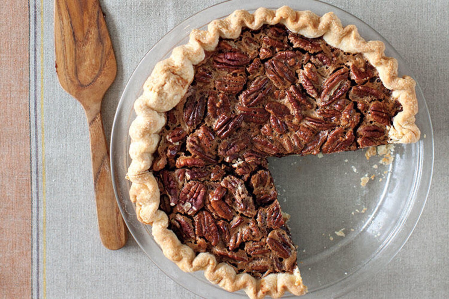 Recipe: Chocolate espresso pecan pie | Style at Home