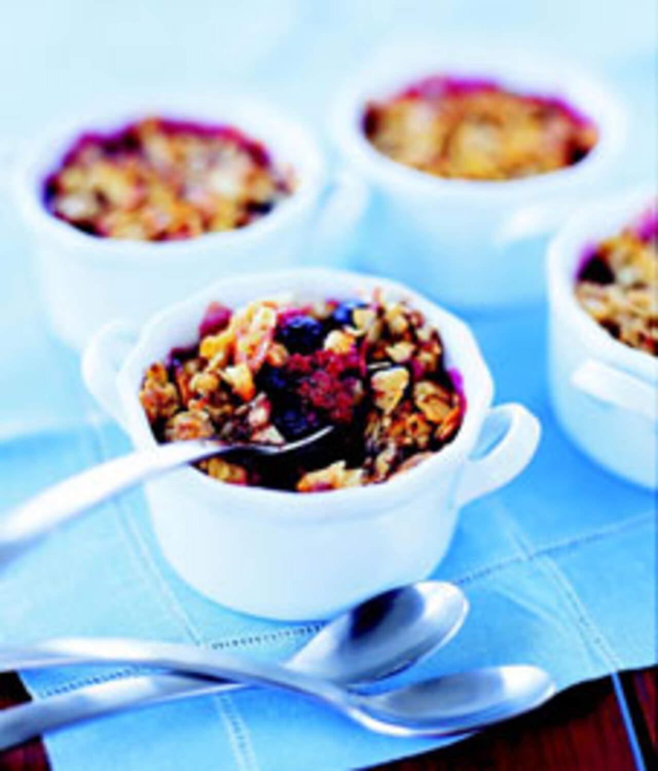 Recipe: Rachael Ray's berry crumble | Style at Home