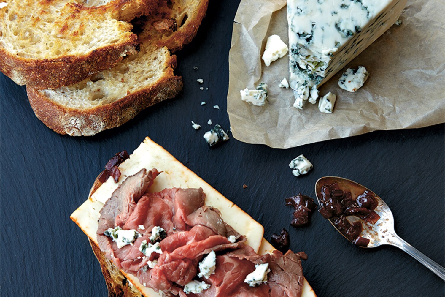 Recipe: Roast beef & blue cheese grilled cheese | Style at Home
