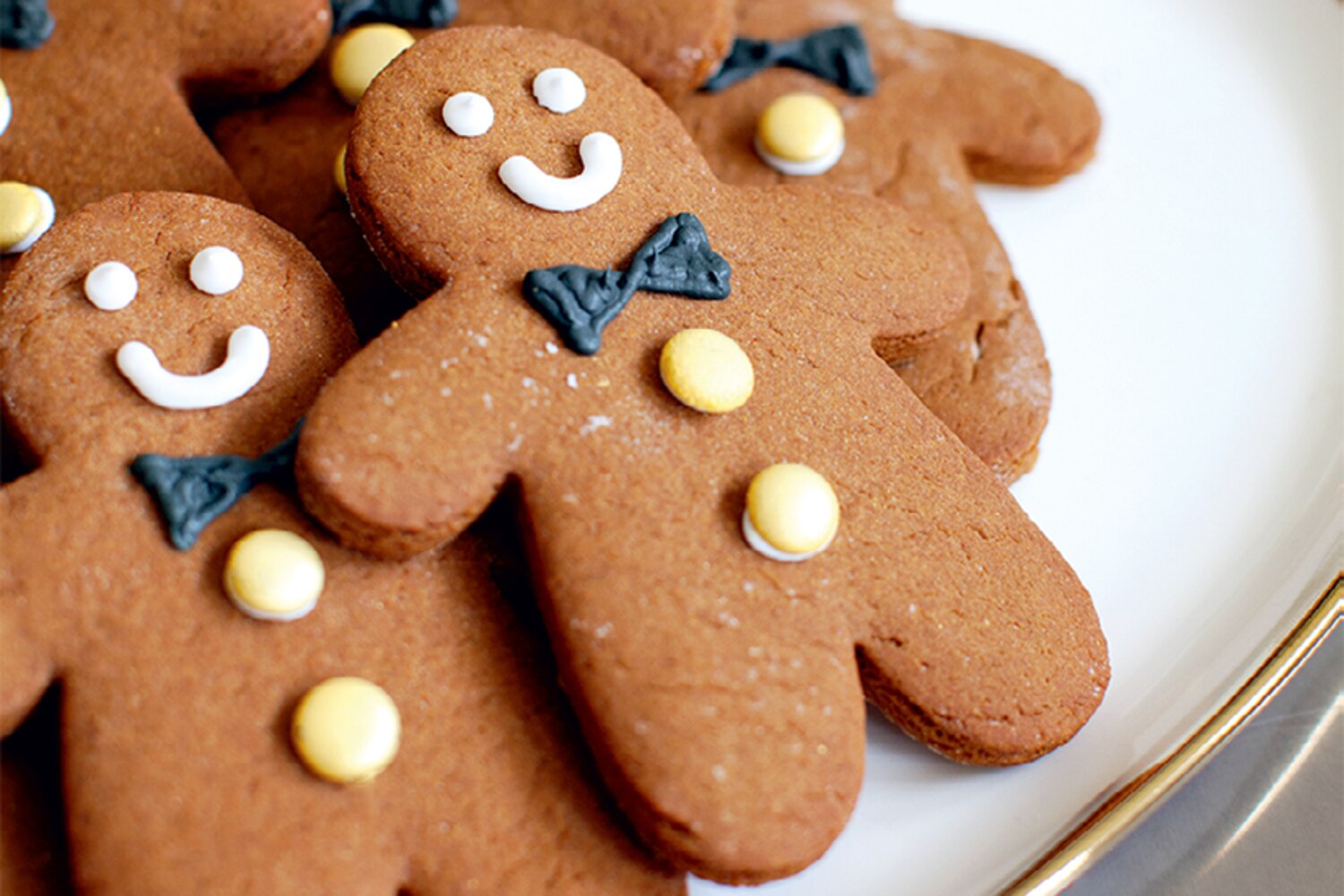 Recipe: Easy bake gingerbread guys | Style at Home